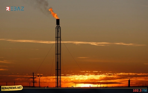 النفط يرتفع بسبب مخزونات الخام الأميركية