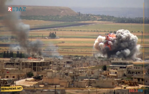 انفجارات كبيرة تهز مناطق في ريف إدلب نتيجة سقوط صواريخ
