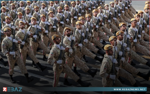 إيران تحشد نحو 100 ألف عنصر مسلح 