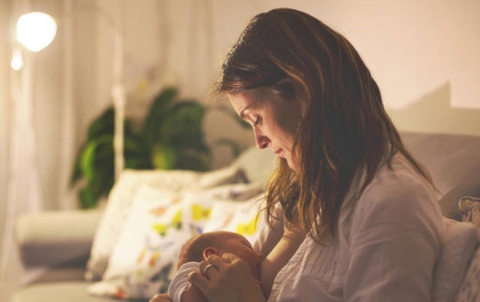 تعرّف على علاقة الأم بطفلها من خلال الرضاعة الطبيعية