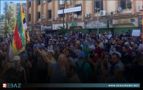 السويداء.. الإضراب يدخل يومه الثالث ونطاق التظاهر في اتساع