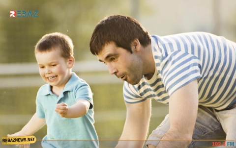 تعرفي على الأهمية الكبيرة للعب طفلك مع والده