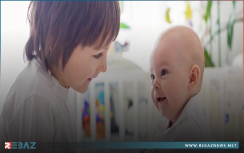 تعرفي على العمر المناسب لجلوس الطفل لوحده.. ومتى يجب استشارة الطبيب