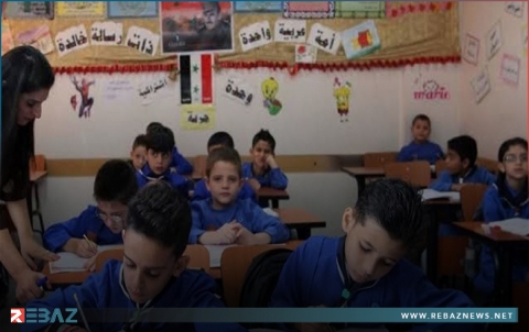 العديد من طلاب مدارس محافظة حماة بدون كتب إلى الآن 