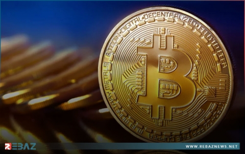 عملة بيتكوين تحقق سعرا قياسيا بأكثر من 62 ألف دولار