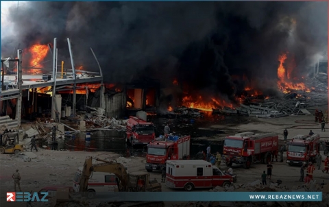 إعلام: اندلاع حريق بباخرة ترسو في مرفأ العاصمة اللبنانية بيروت