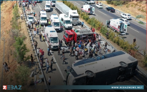 مقتل 16 شخصًا وإصابة 22 آخرين بحادث سير جنوب شرقي تركيا