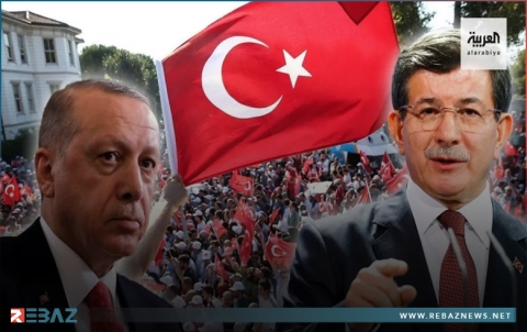 داوود أوغلو يتهم أردوغان بتحويل بلاده لدولة استبدادية