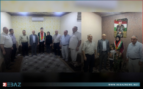 منظمة دهوك للديمقراطي الكوردستاني - سوريا تزور منزل شهيدين من قوات بيشمركة روج منظمة دهوك للديمقراطي الكوردستاني - سوريا تزور منزل شهيدين من قوات بيشمركة روج