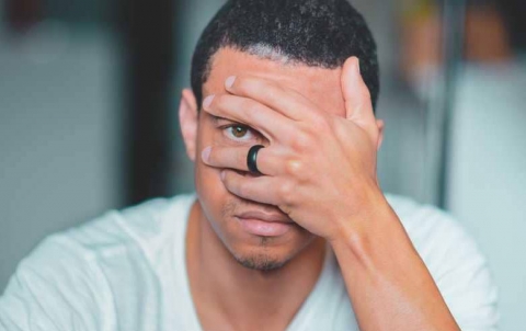 كيف تفضح من يكذب عليك؟.. العلم يفسر