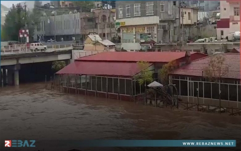 بتوجيه من الرئيس بارزاني.. تعويض 410 أُسر متضررة من الفيضانات في زاخو 