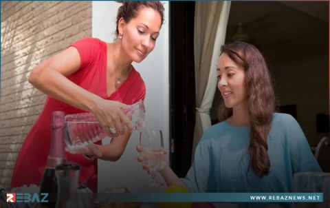 أضرار شرب الماء أثناء الأكل