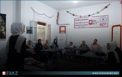مركز البارزاني للثقافة والتنمية يفتتح دورة لتعليم الأعمال اليدوية في عفرين