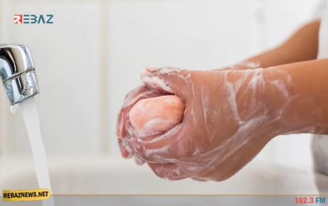ماء دافئ وصابون.. أفضل من الكحول للقضاء على كورونا
