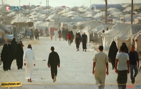 إدارة PYD تطلق سراح 200 داعشي وأفراد عائلاتهم من مخيم الهول