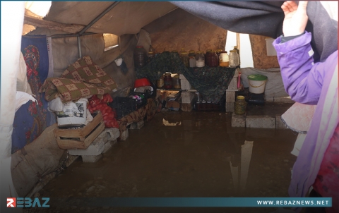 تضرر أكثر من 110 مخيمات في شمال غربي سوريا جراء السيول  