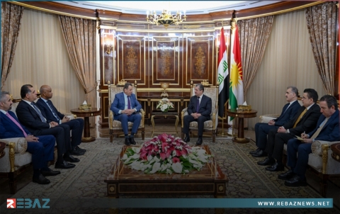 مسرور بارزاني يستقبل وفدا من مجموعة الصداقة الكندية-الكوردية في البرلمان الكندي