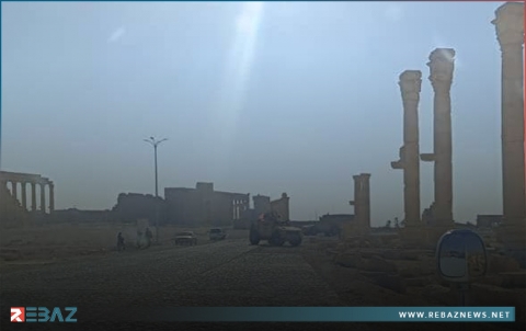 وفد أمريكي يتجول في تدمر 