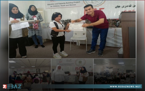 عشرات اللاجئين ينهون دورات متنوعة في مخيم دارشكران