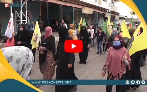 PYD xwedanê dukanan li Dêrikê û Girkê Legê neçar dike tevlî xwenîşandanan bibin