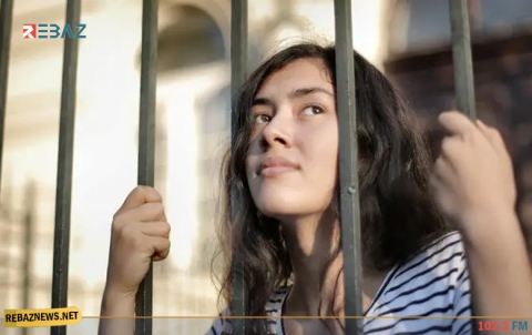 6 نصائح فعالة للتعامل بمثالية مع ابنتكِ المراهقة