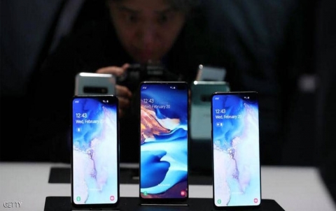 كاميرات خفية في هاتف سامسونغ المطوّر