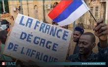 لوموند: فرنسا بدأت محادثات لسحب قواتها من النيجر